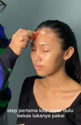 Transformasi makeup wanita wajah bekas luka TikTok