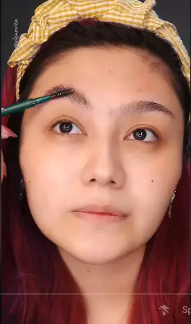 Transformasi recreate makeup jadi Ayu Ting Ting berbagai sumber