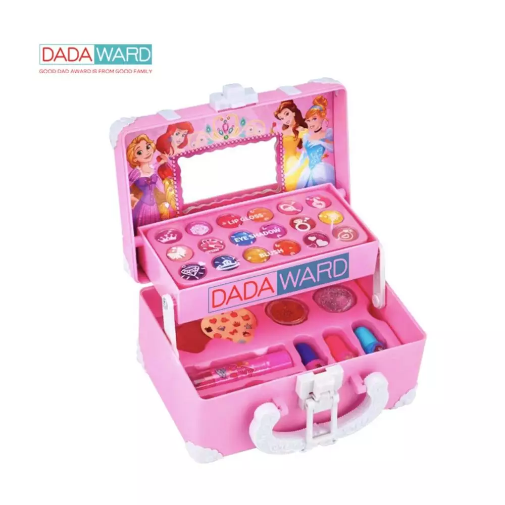 rekomendasi makeup anak harga di bawah Rp 300 ribu © 2024 brilio.net rekomendasi makeup anak harga di bawah Rp 300 ribu © 2024 brilio.net