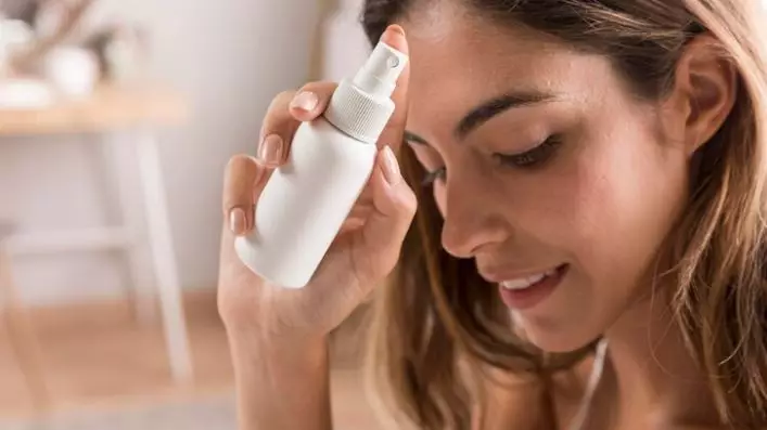 Trik atasi spray parfum dan skincare macet freepik.com Trik atasi spray parfum dan skincare macet freepik.com