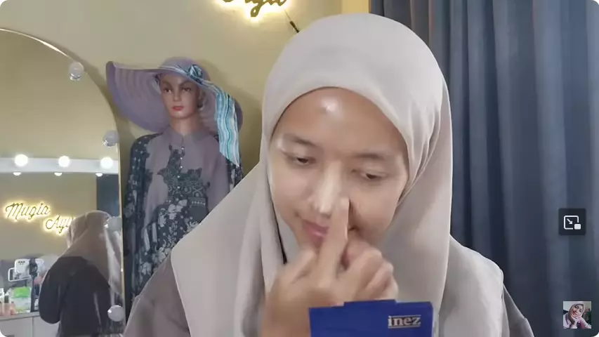 ubah wajahnya dengan look glam makeup berbagai sumber