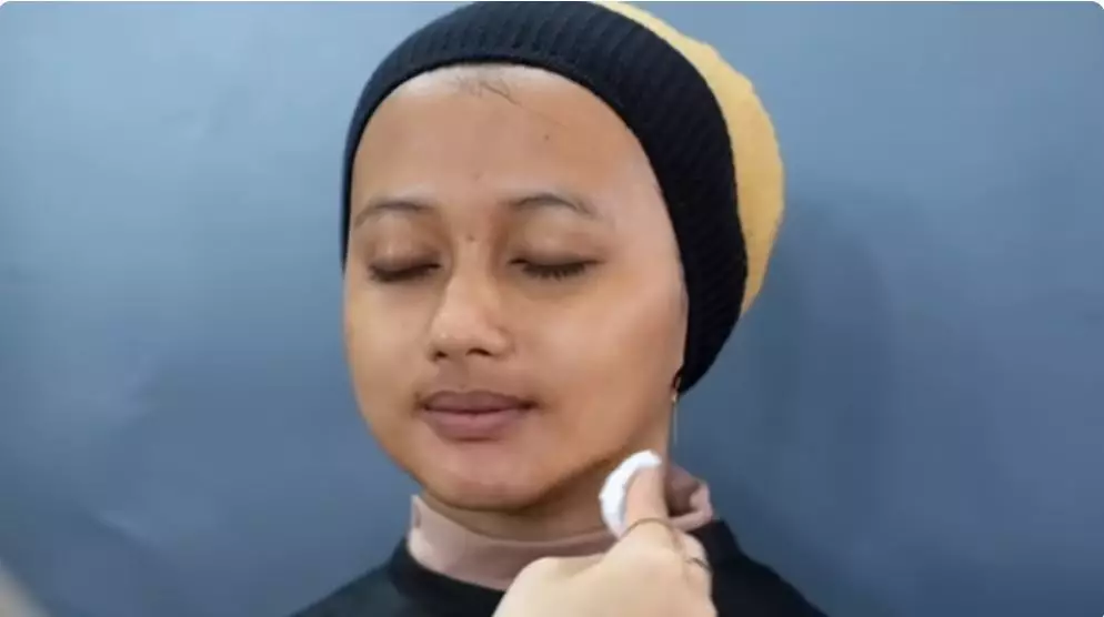 Transformasi makeup gadis berwajah kusam berbagai sumber