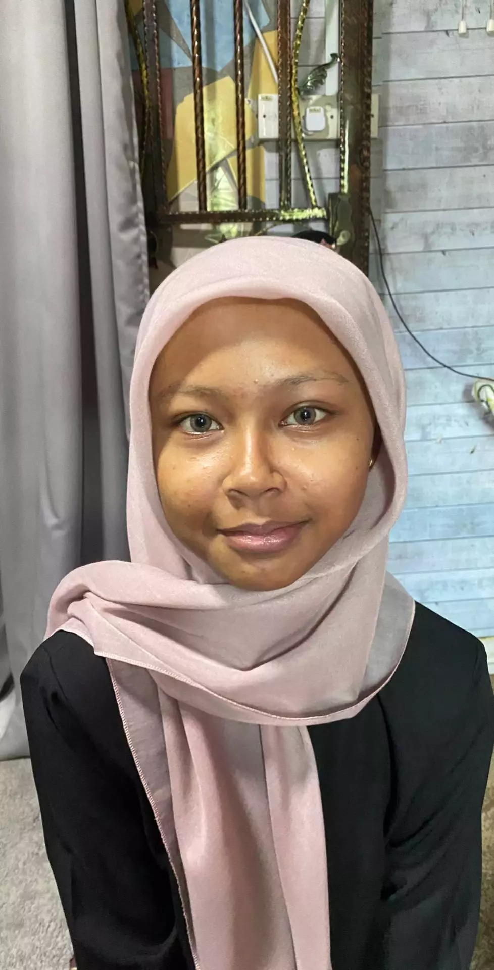 transformasi cewek berwajah kusam dirias look makeup glossy berbagai sumber transformasi cewek berwajah kusam dirias look makeup glossy berbagai sumber