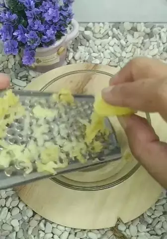 Pudarkan flek hitam membandel tanpa serum retinol Berbagai sumber