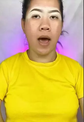 tren makeup Syahrini berbagai sumber