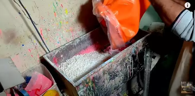 Potret pembuatan sabun rumahan serba manual Berbagai sumber