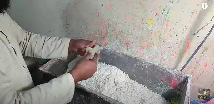 Potret pembuatan sabun rumahan serba manual Berbagai sumber