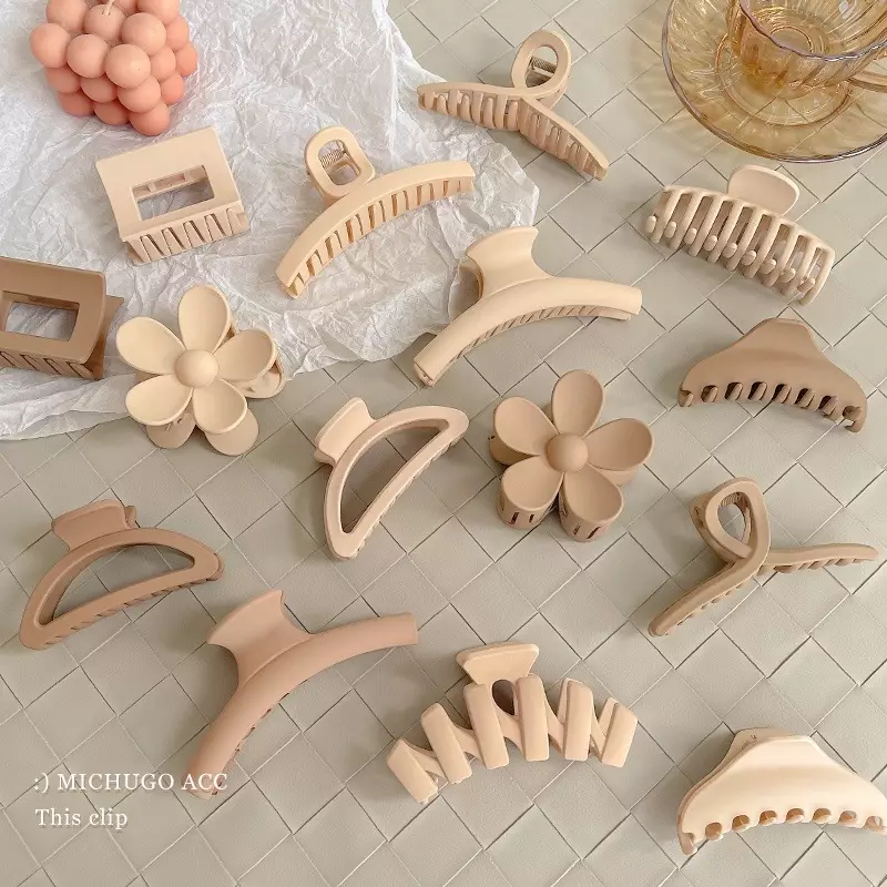 Rekomendasi aksesoris rambut untuk anak sekolah © 2024 brilio.net