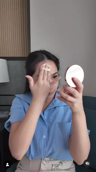 step daily makeup Nagita Slavina berbagai sumber step daily makeup Nagita Slavina berbagai sumber