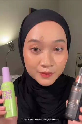 Uji ketahanan 2 setting spray viral di bawah Rp 50 ribu TikTok Uji ketahanan 2 setting spray viral di bawah Rp 50 ribu TikTok