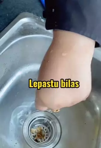 Putihkan tangan belang dan kusam pakai sampah dapur TikTok