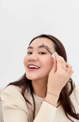 Tutorial daily makeup Aaliyah Massaid pakai cushion Rp 100 ribu Berbagai sumber Tutorial daily makeup Aaliyah Massaid pakai cushion Rp 100 ribu Berbagai sumber