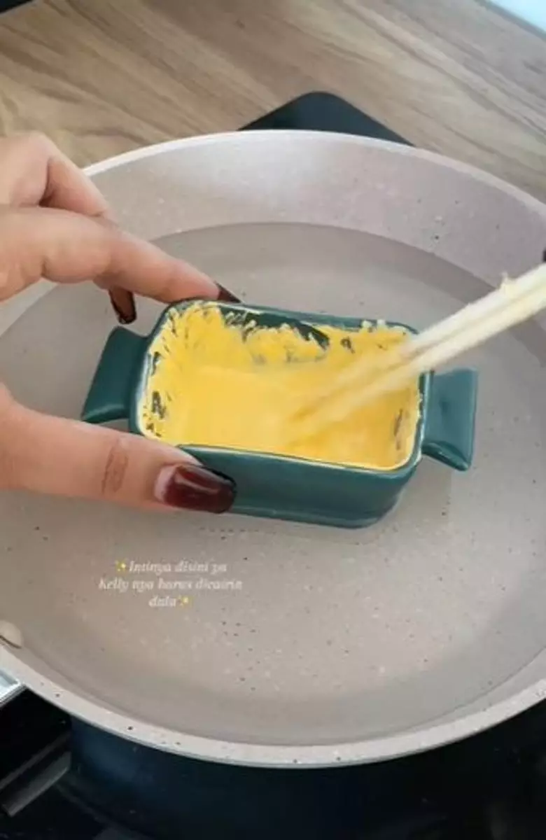 Kulit putih pakai krim jadul dicampur 2 produk skincare Berbagai sumber