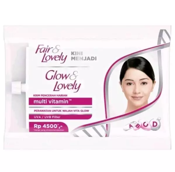 Kombinasi krim Kelly dan Glow & Lovely wajah cerah merata Berbagai sumber Kombinasi krim Kelly dan Glow & Lovely wajah cerah merata Berbagai sumber