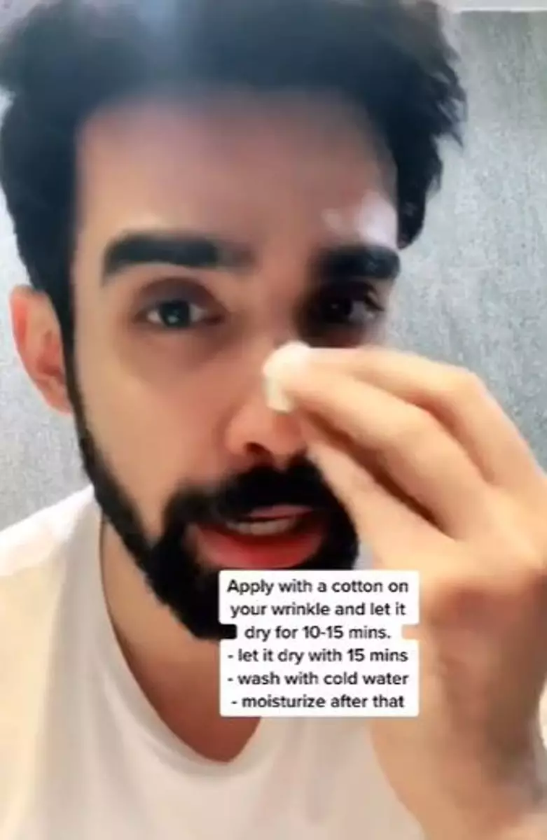 Kencangkan kerutan wajah castor oil dan susu Berbagai sumber