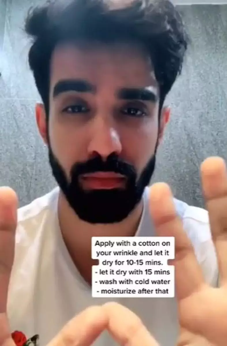 Kencangkan kerutan wajah castor oil dan susu Berbagai sumber