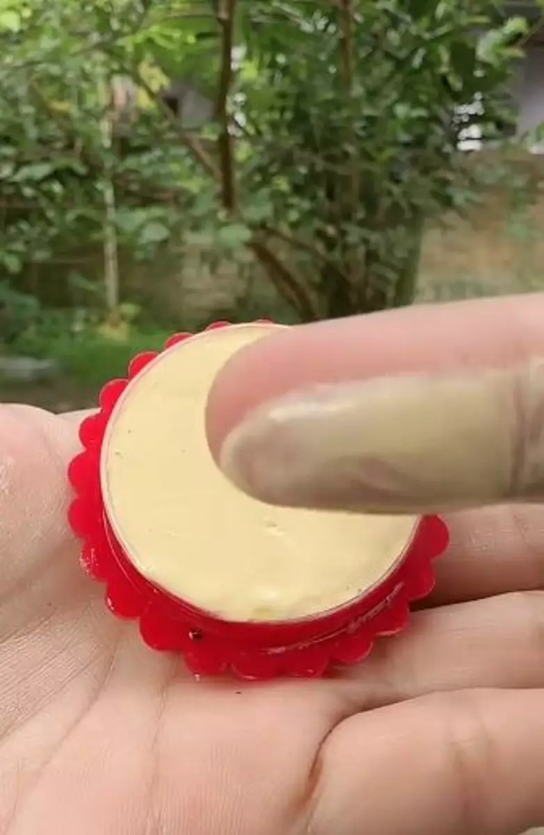 Kombinasi Kelly Pearl Cream dan minyak zaitun atasi flek hitam Berbagai sumber