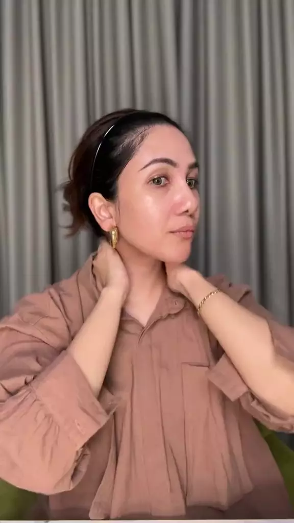 review The Face Hydrating Sunscreen SPF 50++++ berbagai sumber review The Face Hydrating Sunscreen SPF 50++++ berbagai sumber