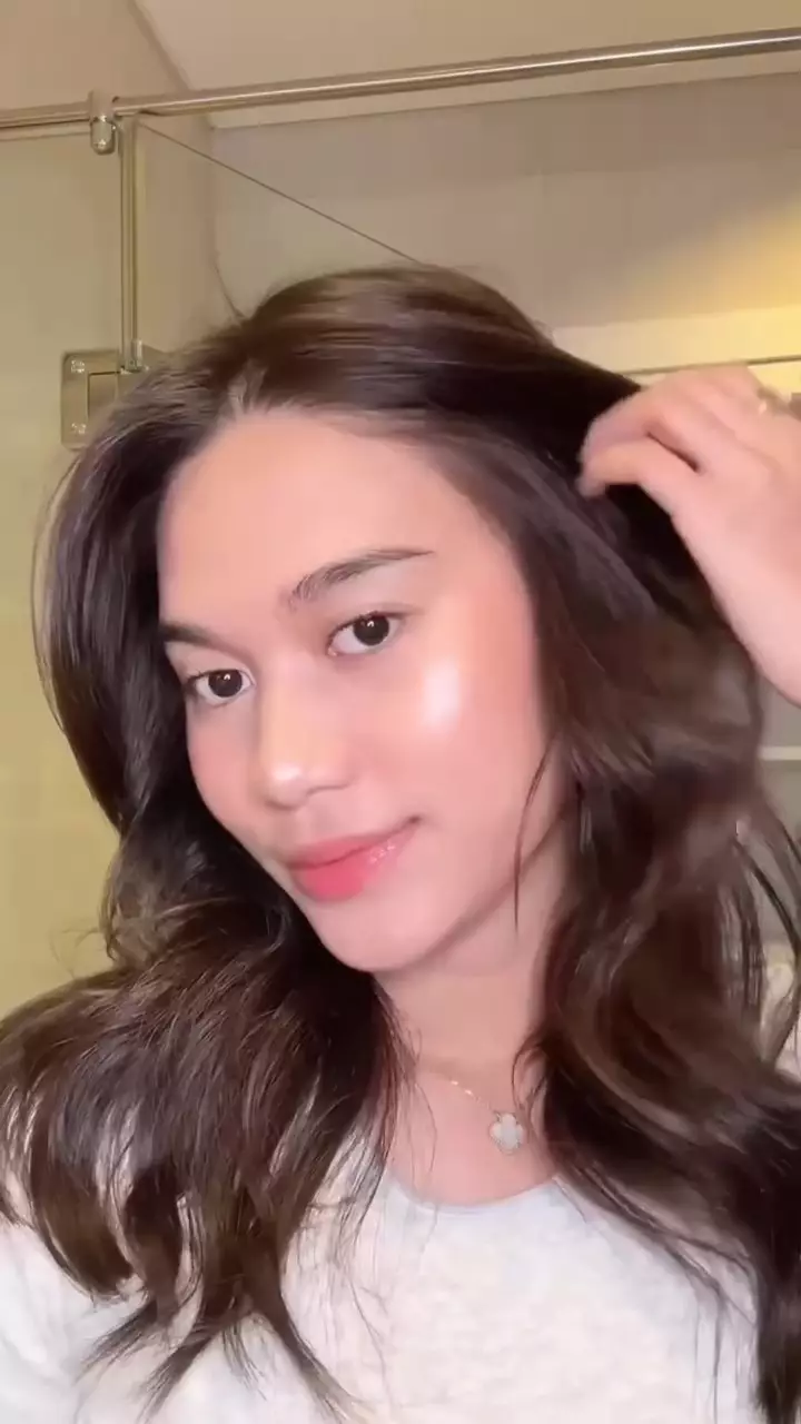 tutorial makeup natural ala Azizah Salsha berbagai sumber tutorial makeup natural ala Azizah Salsha berbagai sumber