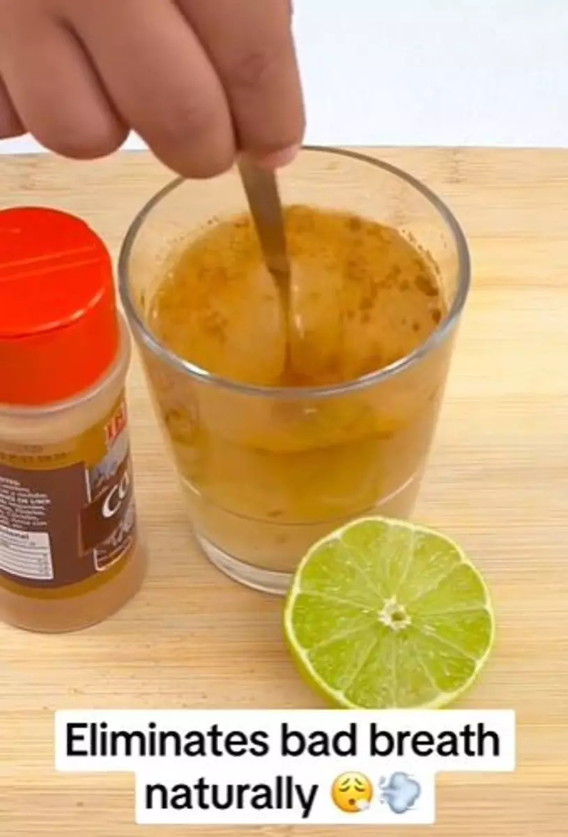 Hilangkan napas bau tak sedap pakai lemon dan bubuk kayu manis Berbagai sumber Hilangkan napas bau tak sedap pakai lemon dan bubuk kayu manis Berbagai sumber