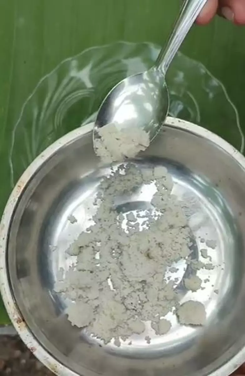 Kombinasi garam dan 1 produk bayi cerahkan ketiak Berbagai sumber