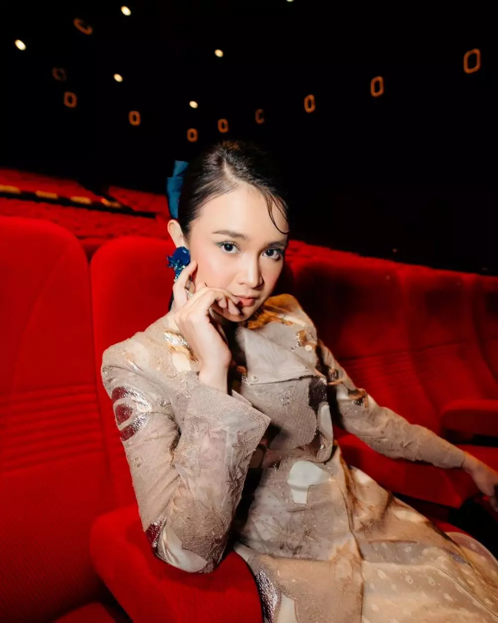 potret Michelle Ziudith saat pakai makeup bold berbagai sumber