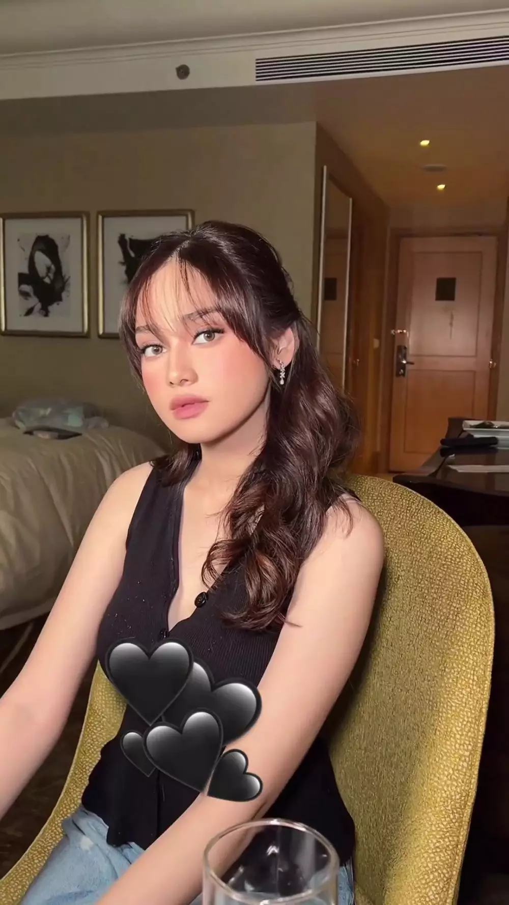 detail makeup Syifa Hadju yang makin memesona berbagai sumber