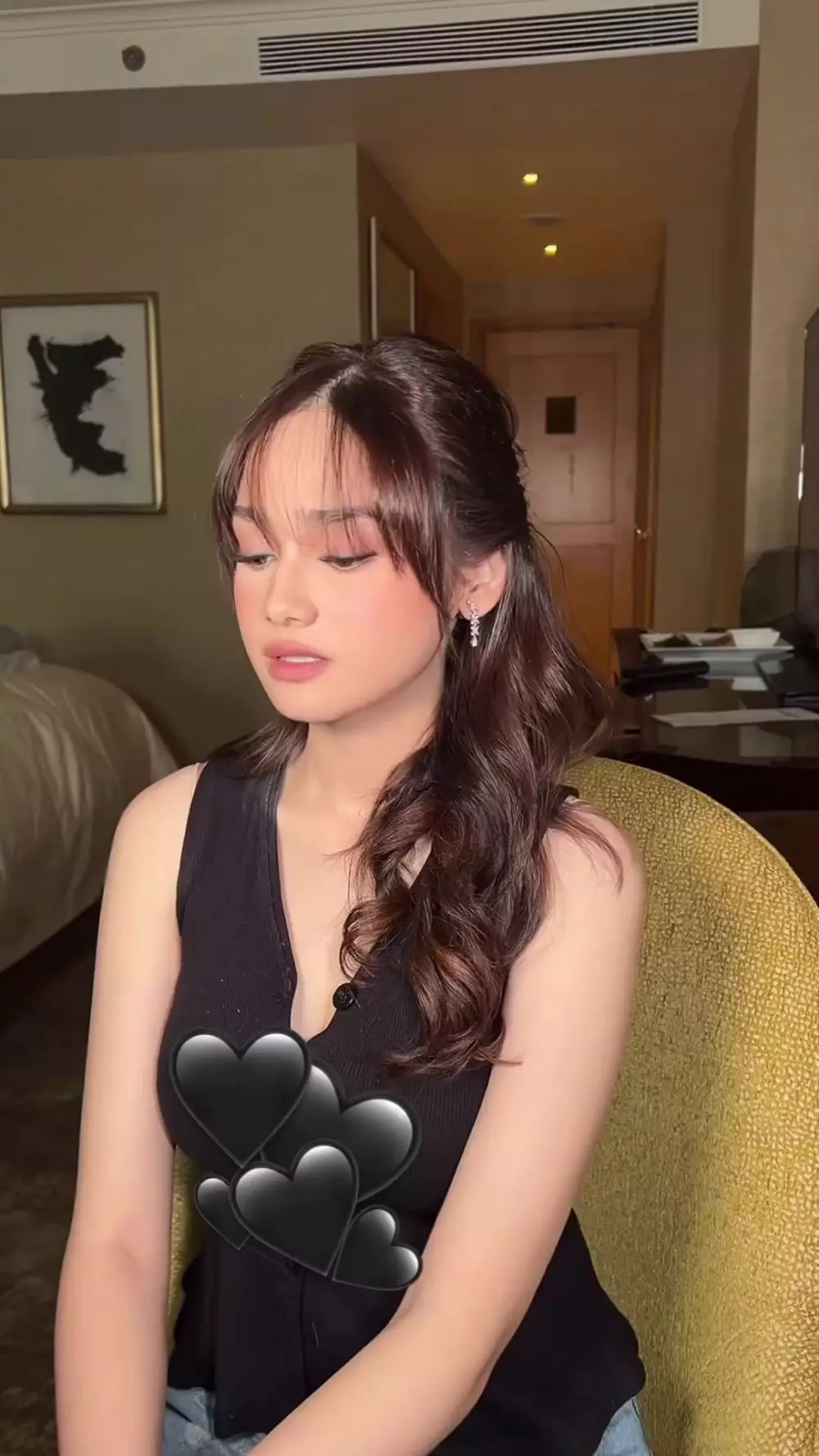 detail makeup Syifa Hadju yang makin memesona berbagai sumber