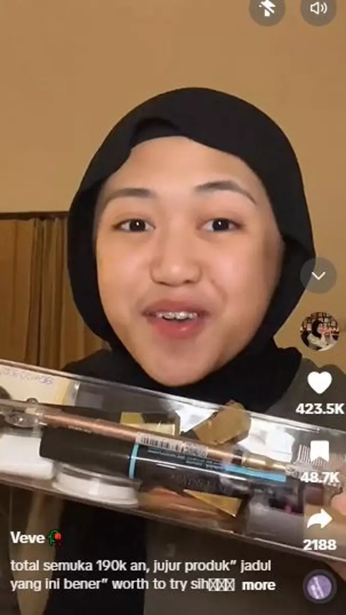 Cewek rias wajah pakai produk jadul ini hasilnya flawless pol TikTok