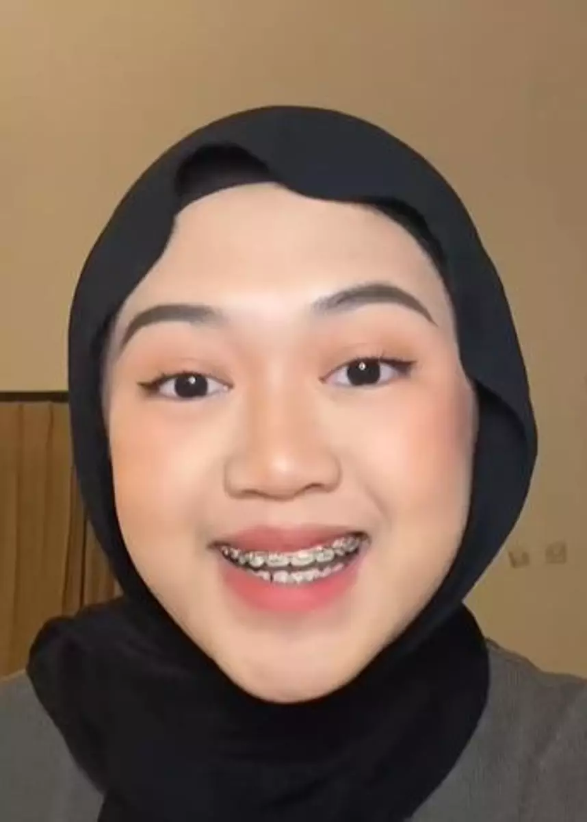 Cewek rias wajah pakai produk jadul ini hasilnya flawless pol TikTok