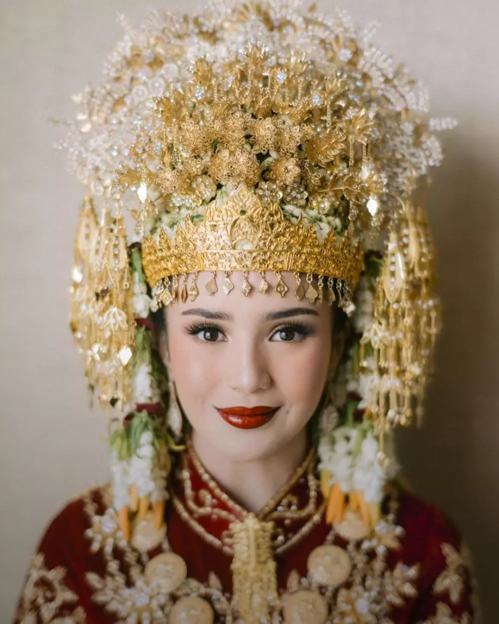 detail makeup acara Beby Tsabina berbagai sumber detail makeup acara Beby Tsabina berbagai sumber