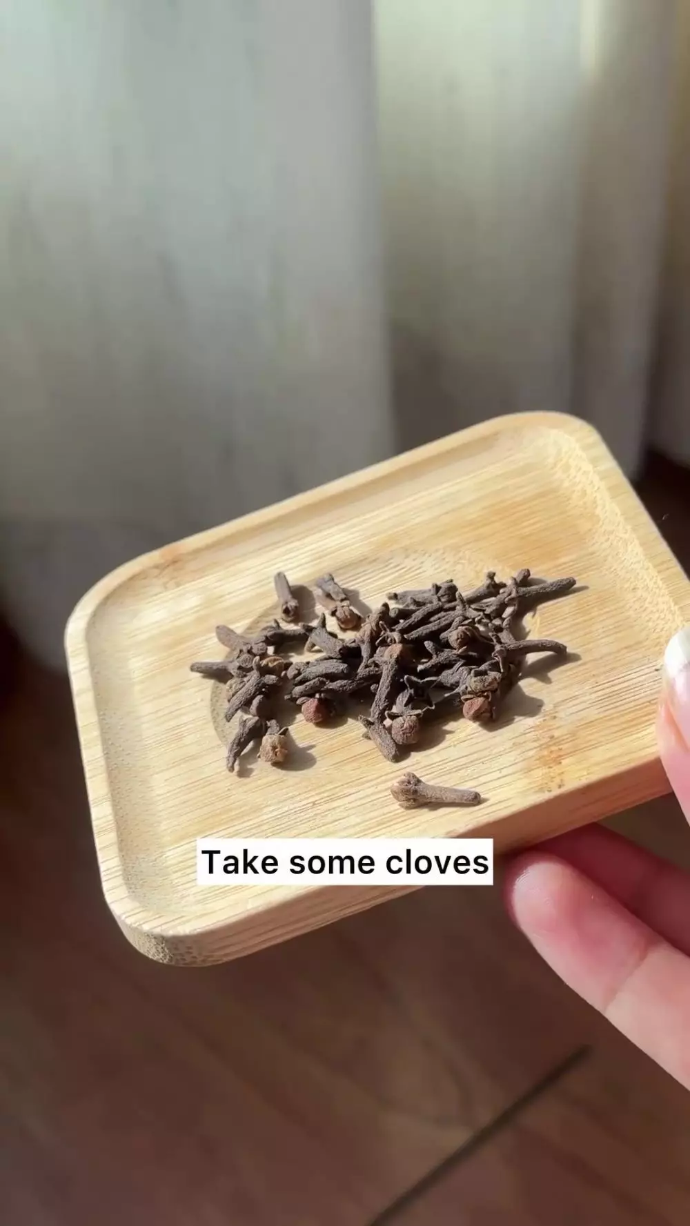 atasi rambut rontok berlebih. berbagai sumber