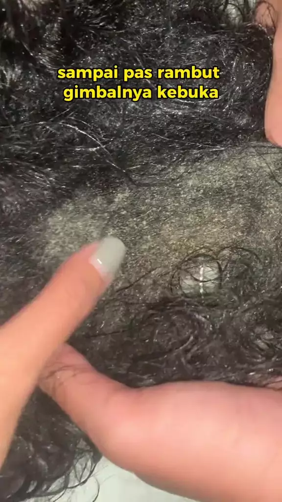 Hair extension cewek ini rusak parah berbagai sumber