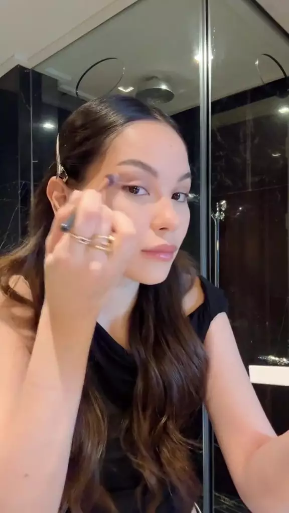 daily makeup soft glam Alyssa Daguise berbagai sumber