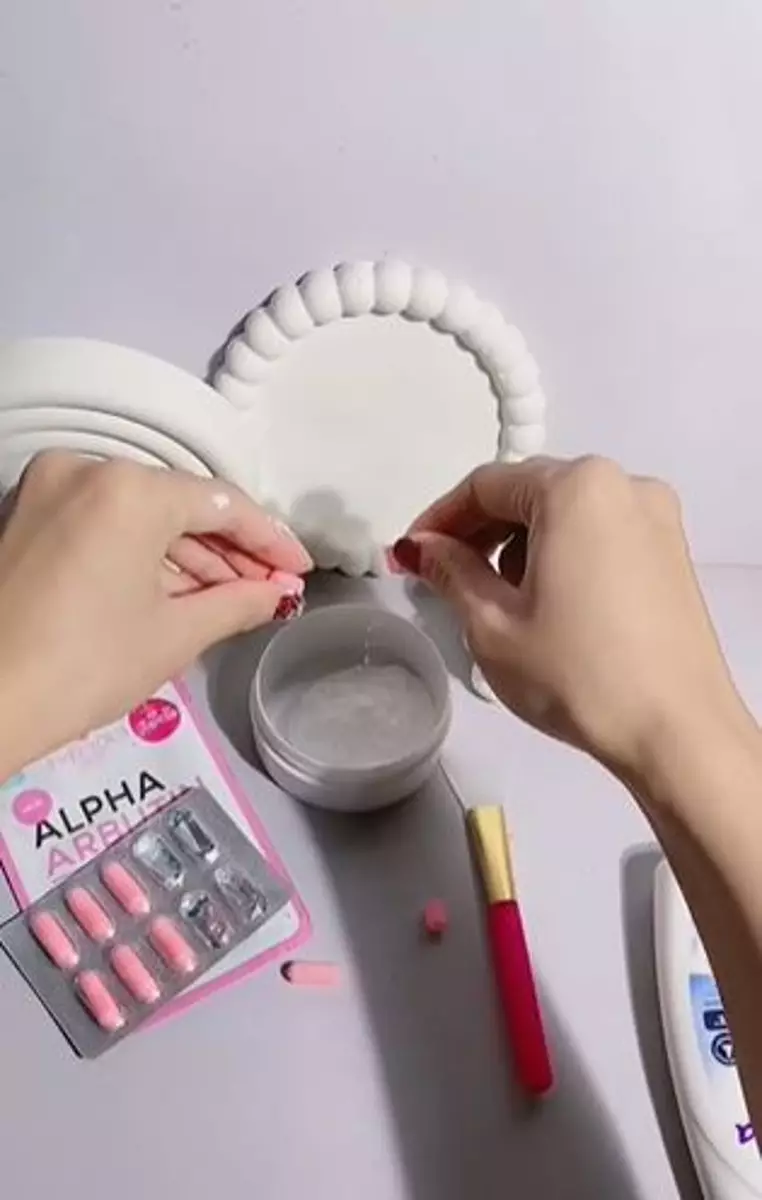 Kombinasi Marina biru dan kapsul pemutih viral bikin kulit putih sekali pakai TikTok Kombinasi Marina biru dan kapsul pemutih viral bikin kulit putih sekali pakai TikTok