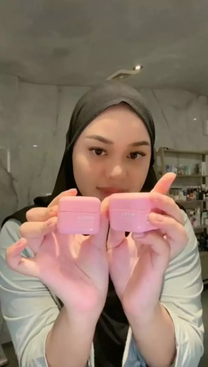 Urutan skincare malam Aurel Hermansyah wajah glowing Berbagai sumber Urutan skincare malam Aurel Hermansyah wajah glowing Berbagai sumber