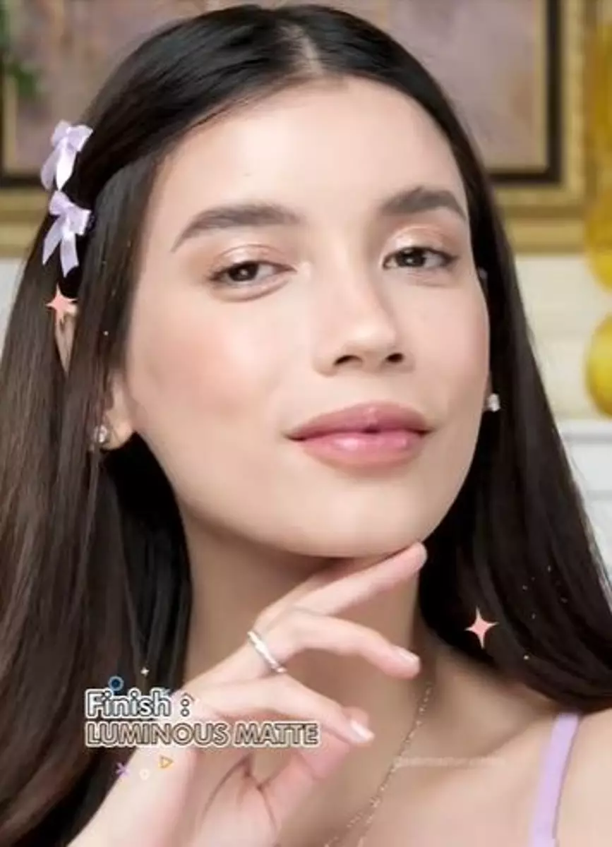 Review foundation Maybelline Lumi-Matte yang diklaim transferproof Berbagai sumber Review foundation Maybelline Lumi-Matte yang diklaim transferproof Berbagai sumber