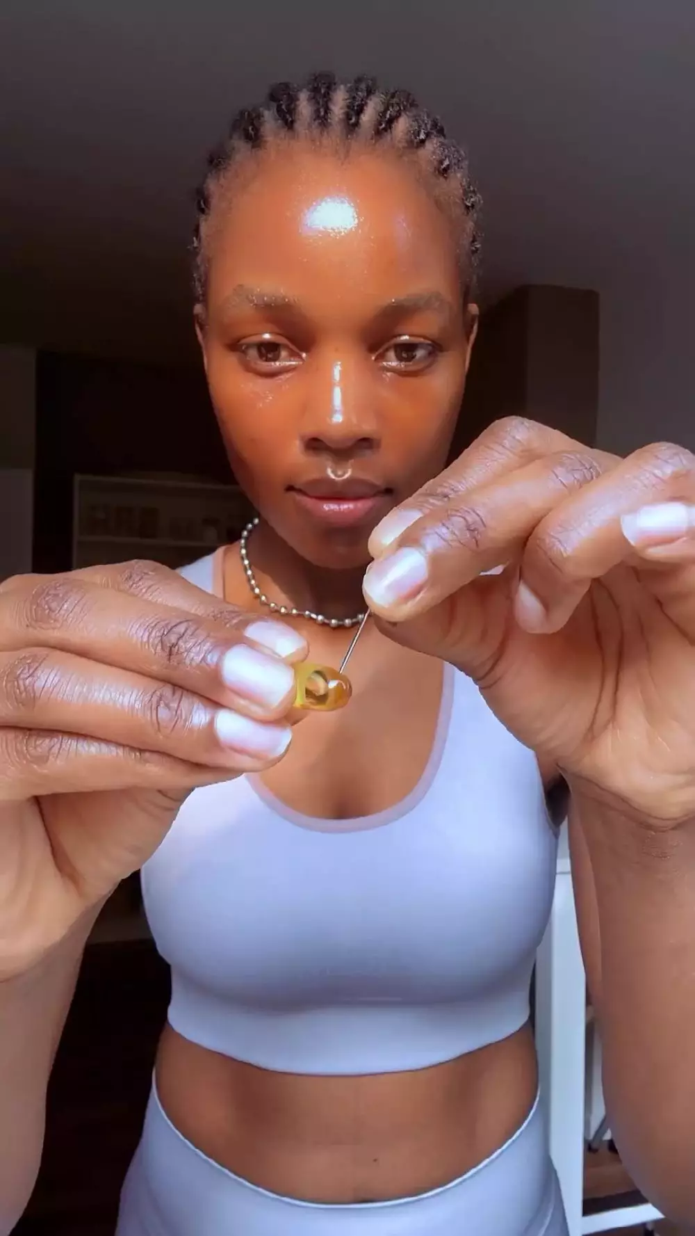 cara atasi kulit kusam pakai 2 kapsul © 2024 Instagram