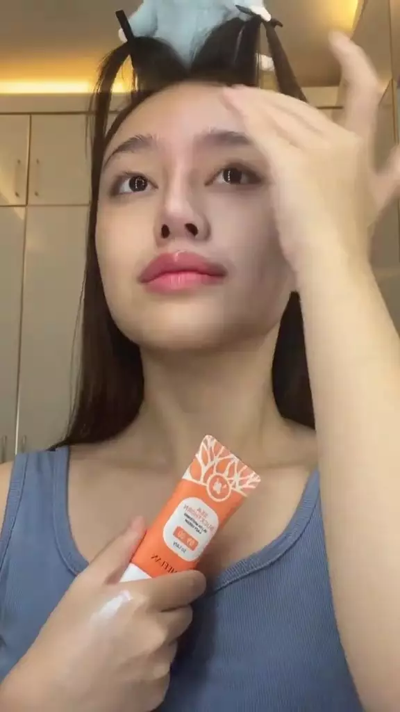 review GMEELAN Sea Buckthorn Gluta Whitening © 2024 TikTok review GMEELAN Sea Buckthorn Gluta Whitening © 2024 TikTok