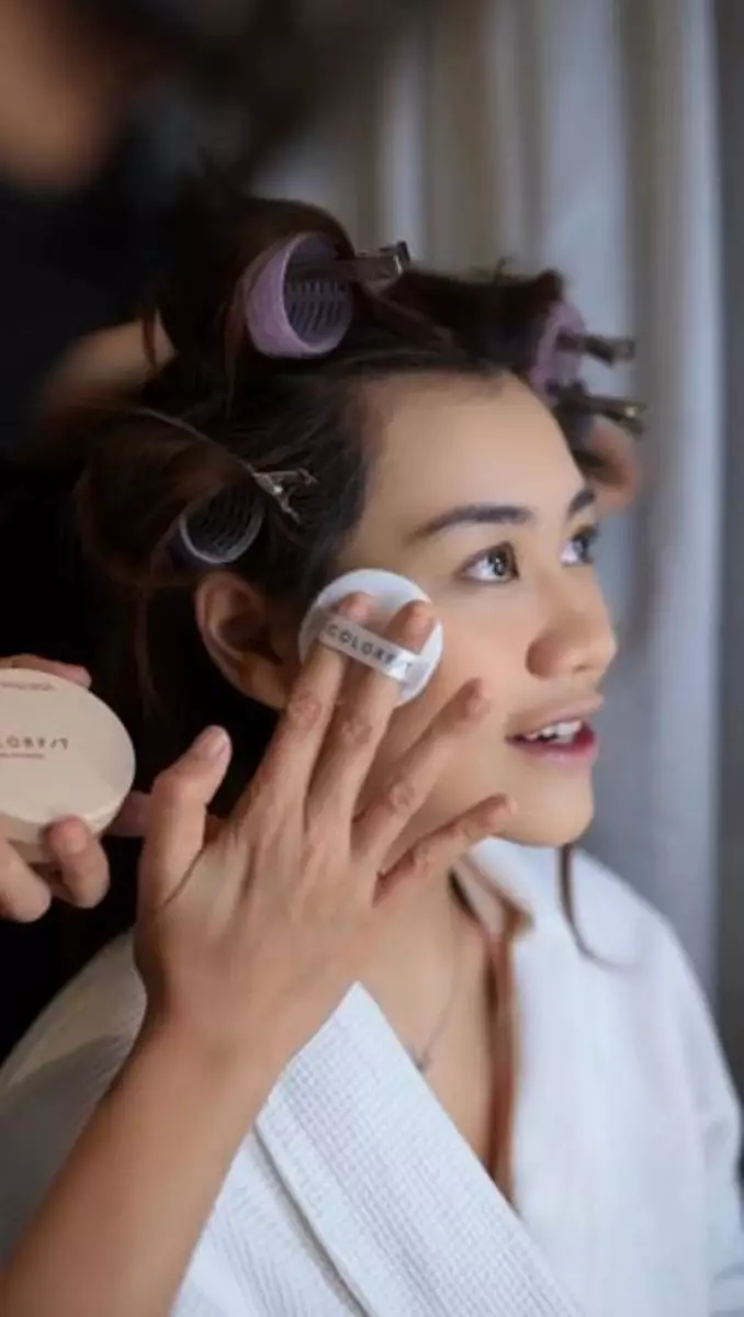 Detail makeup prewedding Aaliyah Massaid cuma andalkan produk lokal Berbagai sumber Detail makeup prewedding Aaliyah Massaid cuma andalkan produk lokal Berbagai sumber