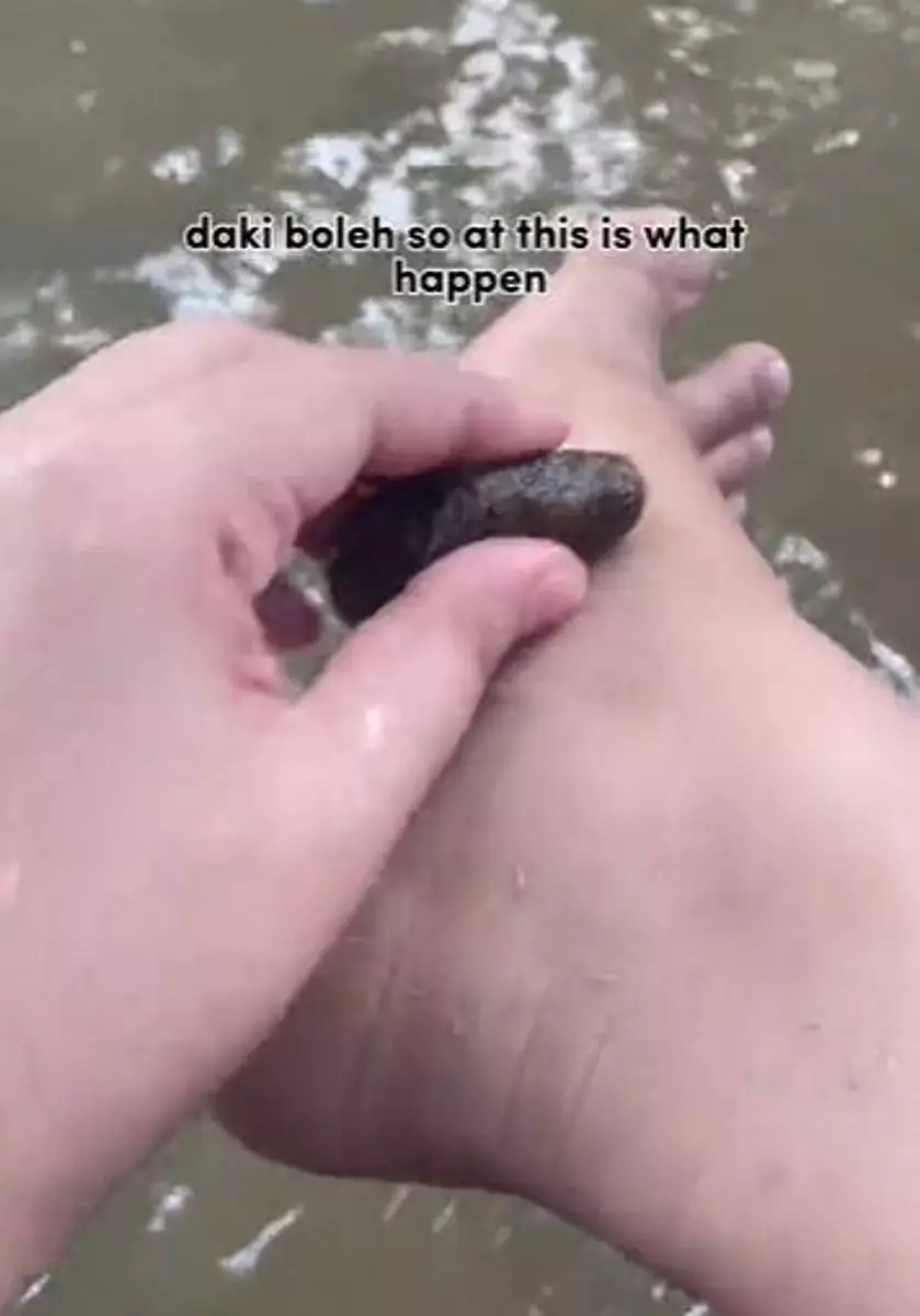 Cewek hilangkan daki di kulit dalam hitungan menit cuma modal Rp 0 TikTok