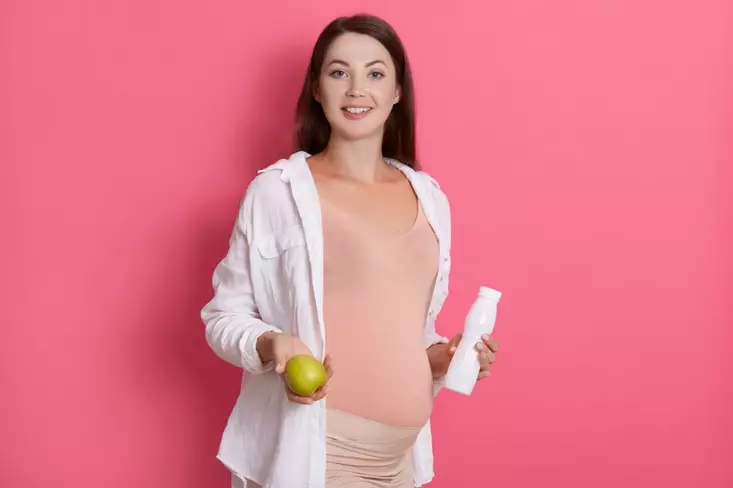 Kandungan skincare yang aman untuk ibu hamil freepik.com