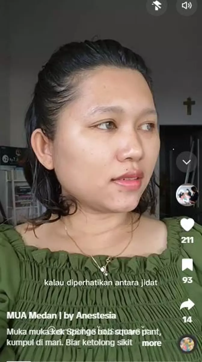 Trik kontur untuk wajah kotak ini bikin penampilan lebih tirus TikTok Trik kontur untuk wajah kotak ini bikin penampilan lebih tirus TikTok