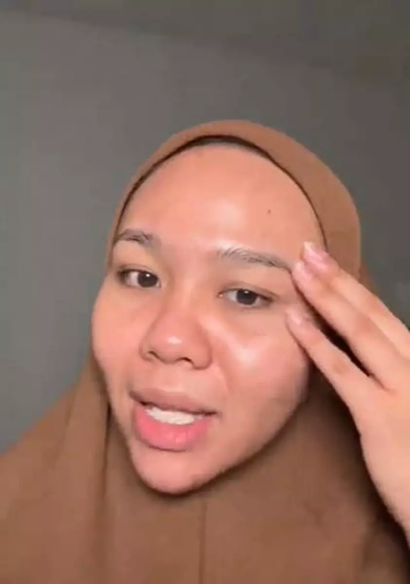 Battle review peeling serum Elformula dan Skintific TikTok Battle review peeling serum Elformula dan Skintific TikTok