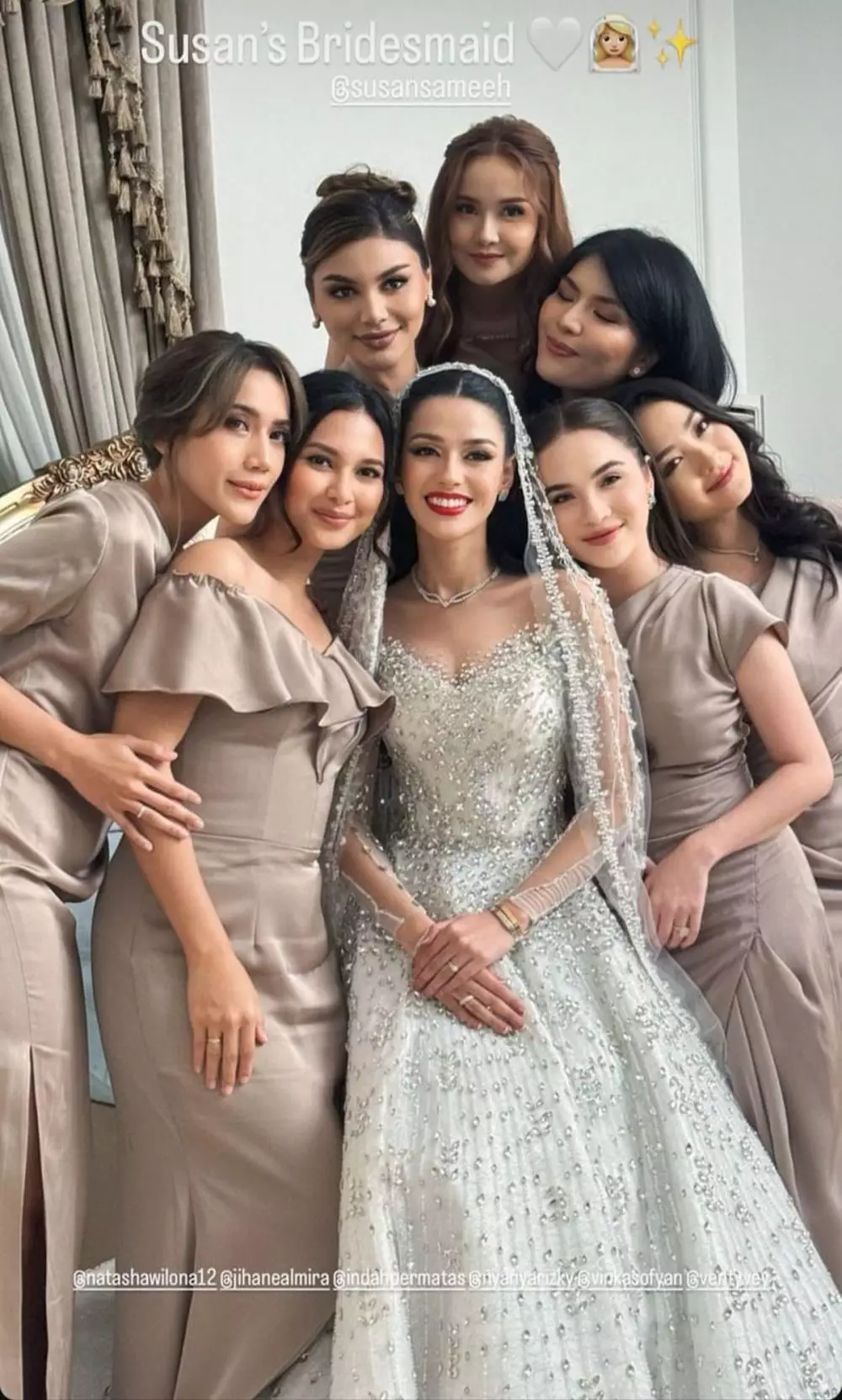 Potret detail makeup glam Susan Sameh  berbagai sumber