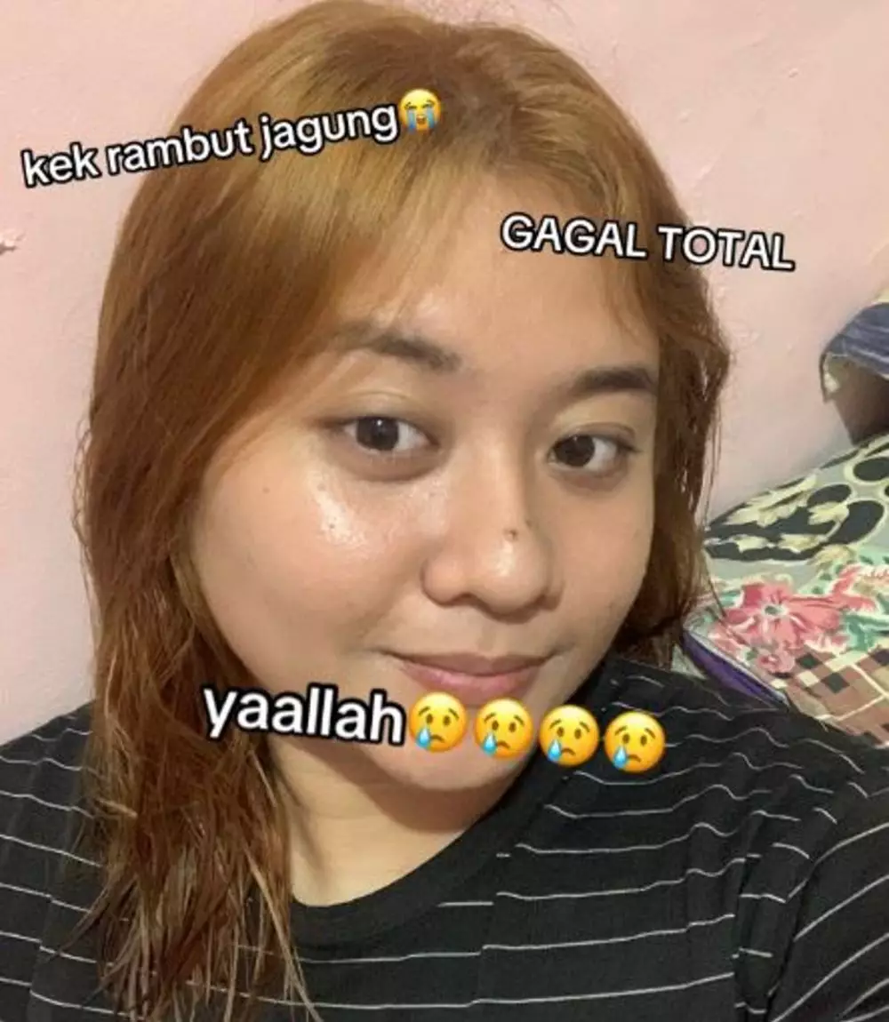 Cewek niat semir rambut sendiri biar lebih gelap tapi berakhir zonk TikTok Cewek niat semir rambut sendiri biar lebih gelap tapi berakhir zonk TikTok
