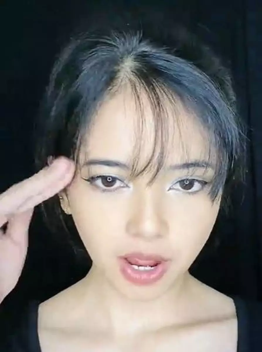 Transformasi makeup cewek mirip Lisa Blackpink hasilnya bikin susah bedain TikTok Transformasi makeup cewek mirip Lisa Blackpink hasilnya bikin susah bedain TikTok