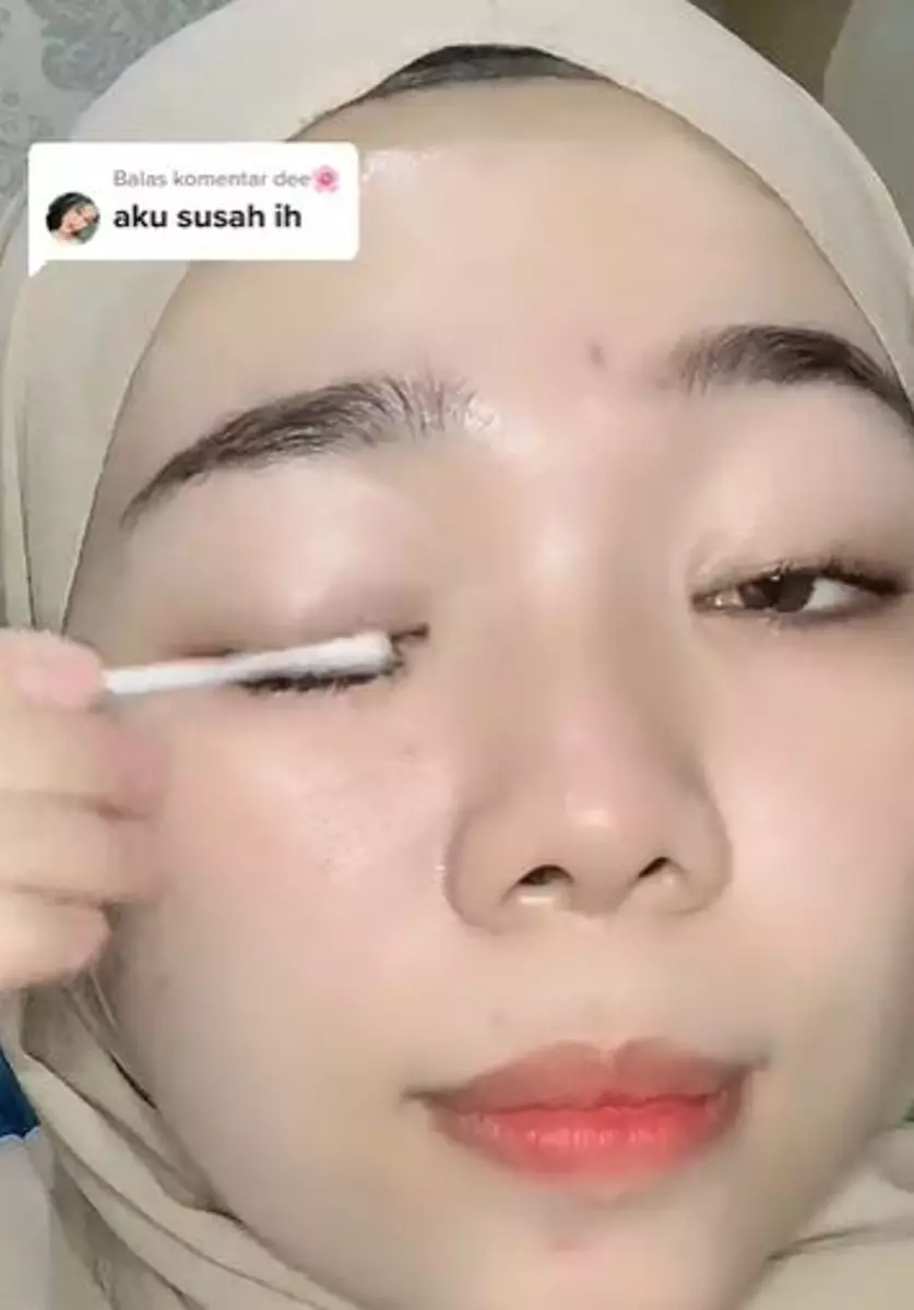 Trik melepas eyelash extension sendiri tanpa bikin bulu mata rontok TikTok