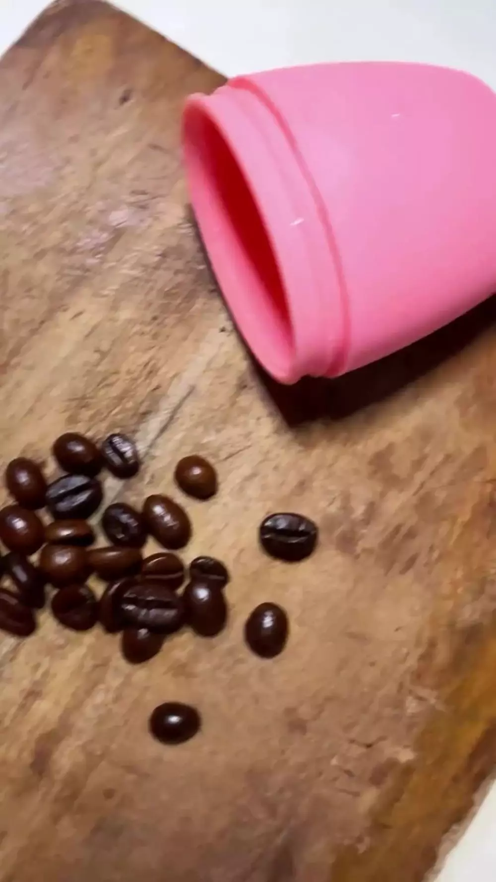 Mata panda © 2024 Instagram