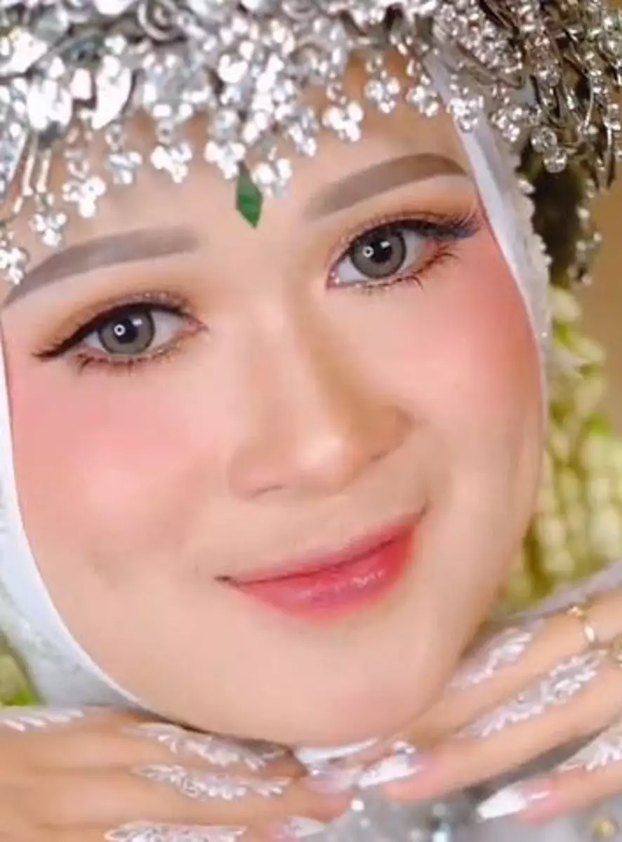 Trik rapikan kumis tipis agar riasan tampak lebih flawless TikTok